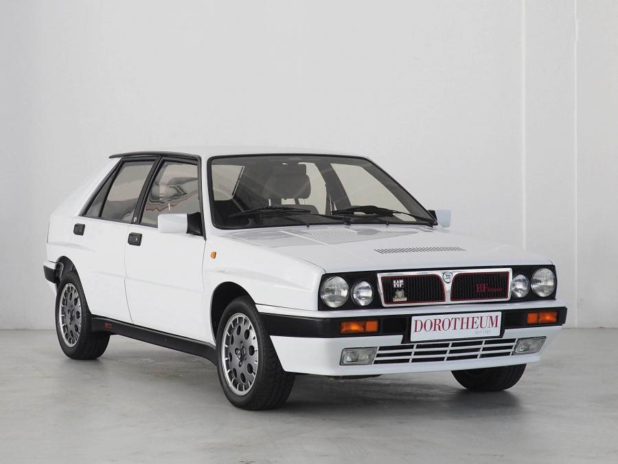  Lancia Delta HF Integrale 8V 1988 года  (фото 1 из 12)